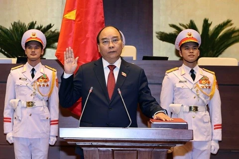 Президент государства Нгуен Суан Фук приносит присягу 5 апреля (Фото: ВИA)
