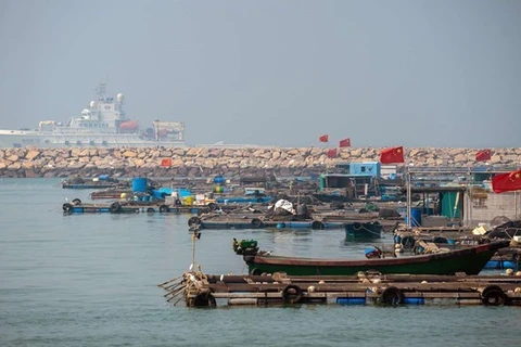 Флот китайских рыболовецких судов направляется в Восточное море (Источник: Getty)