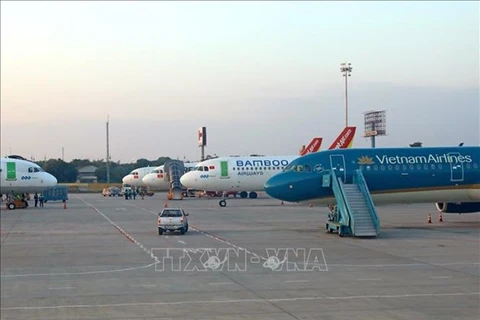 Самолет вьетнамских авиалиний в международном аэропорту Нойбай (Фото: ВИА)