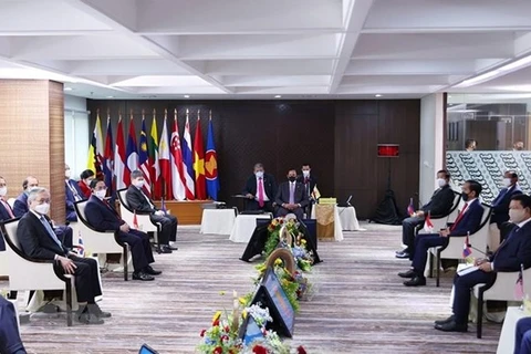 На встрече лидеров стран АСЕАН 24 апреля в Джакарте, Индонезия (Фото: ВИА)