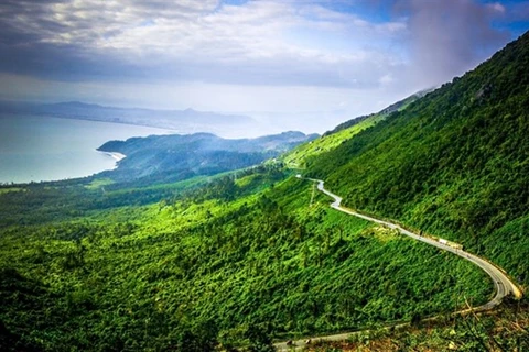 Перевал Хайван входит в десятку самых красивых автомобильных дорог мира. (Фото: ВИА)