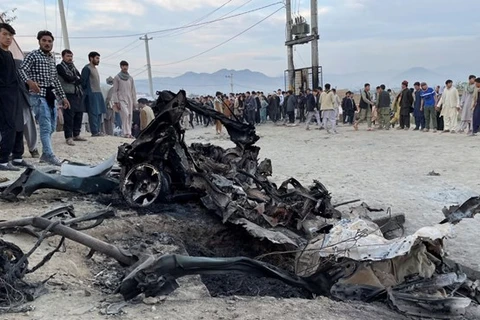 Взрыв бомбы произошел 8 мая возле школы в столице Афганистана Кабуле, в результате чего погибли по меньшей мере 52 человека и более 100 получили ранения. (Фото: Reuters / ВИА)