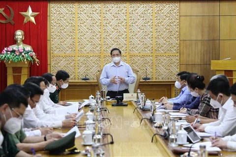 Премьер-министр Фам Минь Тьинь выступил с речью на заседании. (Фото: Зань Лам/ВИА)
