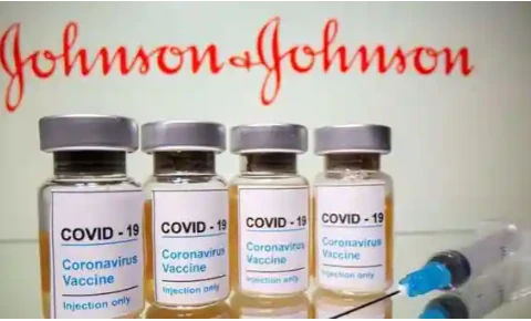 Вакцины против COVID-19 производства компании Johnson & Johnson. (Фото: Reuters)