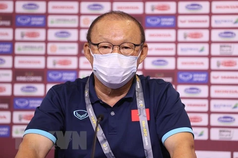 Главный тренер Пак Ханг Сео (Фото: ВИА)