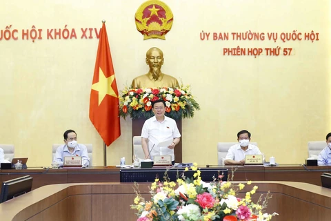 Председатель Национального собрания Выонг Динь Хюэ выступил с заключительной речью. (Фото: ВИА)