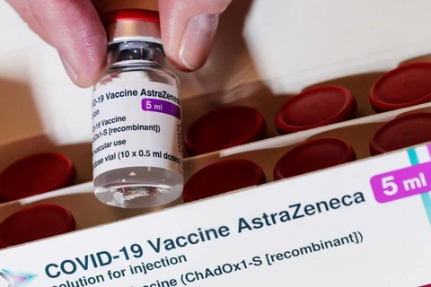 1 миллион доз вакцины против Covid-19, производимый в Японии по лицензии AstraZeneca Plc. (Великобритания), будет отправлен во Вьетнам 16 июня. (Фото: vneconomy.vn/)