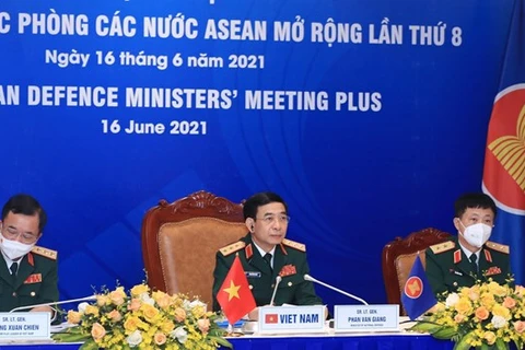 Восьмое совещание министров обороны стран АСЕАН плюс в режиме видеоконференцсвязи (Фото: ВИA)