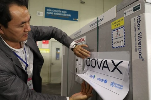 Первая партия вакцины COVID-19, поставленная центром COVAX через ЮНИСЕФ для Вьетнама (Фото: ВИА)