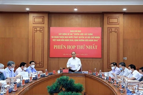 Президент государства Нгуен Суан Фук выступает на встрече (Фото: ВИА)