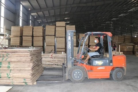 Стоимость производства древесноволокнистых плит за первые 6 месяцев 2021 года увеличилась на 150%. (Фото: ВИА)