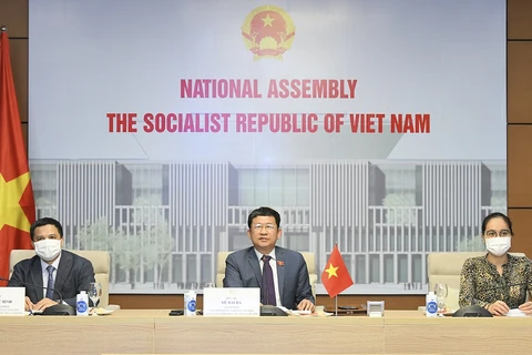 Делегация Вьетнама на встрече. (Фото: ВИА)