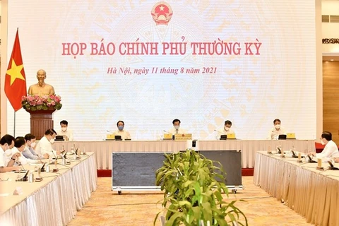 На ежемесячной правительственной пресс-конференции в Ханое. (Фото: ВИА)