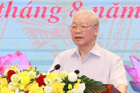 Генеральный секретарь ЦК КПВ Нгуен Фу Чонг выступает на мероприятии. (Фото: ВИА)