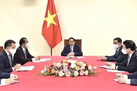 Премьер-министр Фам Минь Тьинь провел телефонный разговор с премьер-министром Бельгии Александром де Кроо. (Фото: ВИА)