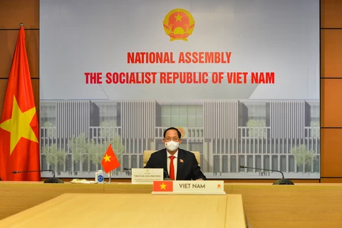 Генерал-полковник Чан Куанг Фыонг, заместитель председателя Национального собрания, возглавялет делегацию Национального собрания Вьетнама на Форуме. (Фото: quochoi.vn)