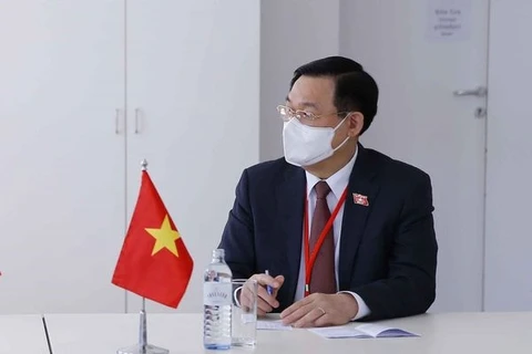 Председатель Национального собрания Выонг Динь Хюэ (Фото: ВИА)