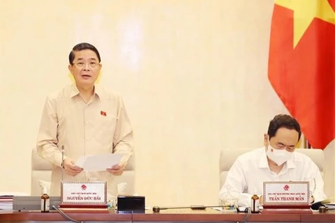Выступление заместителя Председателя НС Нгуен Дык Хая на заседании постоянного комитета НС 14 сентября утром (Фото: ВИА)