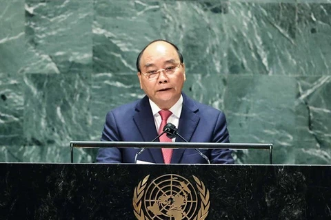 Президент страны Нгуен Суан Фук выступает на общих прениях высокого уровня 76-й сессии Генеральной Ассамблеи ООН на (Фото: ВИA)