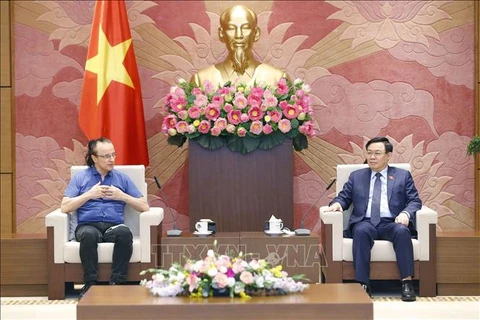 Председатель НС Выонг Динь Хюэ принял Милована Станкова, основателя и технического директора NG Biotech. (Фото: ВИА)