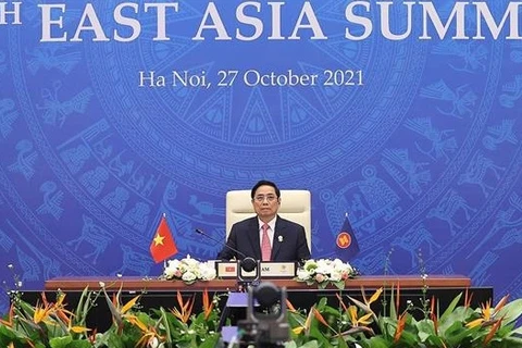 Премьер-министр Фам Минь Тьинь принял участие в 16-м саммите стран Восточной Азии. (Фото: ВИА)