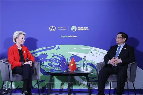 Премьер-министр Фам Минь Тьинь имел встречу с председателем ЕК Урсулой фон дер Ляйен. (Фото: Зыонг Жанг/ВИА)