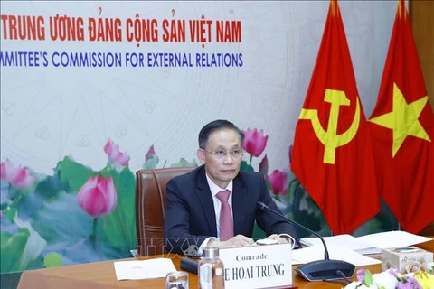 Член ЦК КПВ, глава Отдела ЦК КПВ по внешним связям Ле Хоай Чунг на конференции. (Фото: Фыонг Хоа/ВИА)