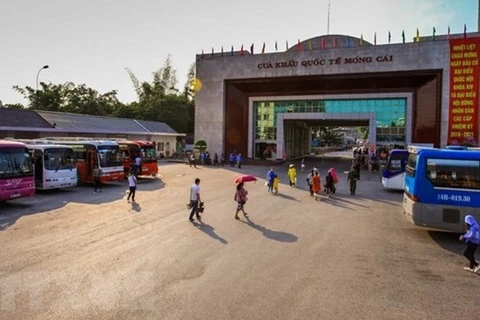 Международные пограничный пункт пропуска Монгкай во Вьетнаме. (Фото: ВИА)