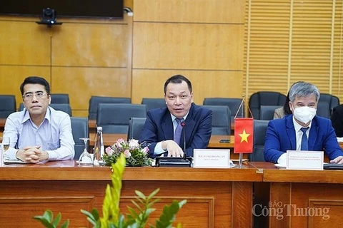 Заместитель министра Данг Хоанг Ан оценивает реализацию UKVFTA за один год.
