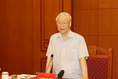 Генеральный секретарь ЦК КПВ Нгуен Фу Чонг выступает на заседании. (Фото: ВИА)