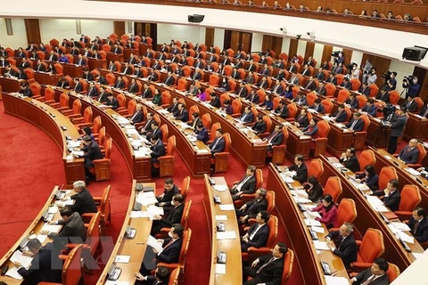 На пятом пленуме ЦК КПВ 13-го созыва. (Фото: Чи Зунг/ВИА)