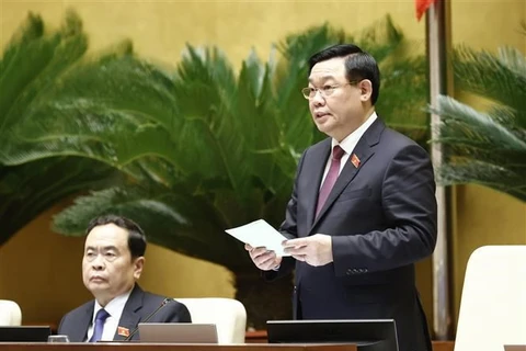 Председатель Национального собрания Выонг Динь Хюэ выступил с заключительной речью сеанса вопросов и ответов. (Фото: Зоан Тан/ВИА)