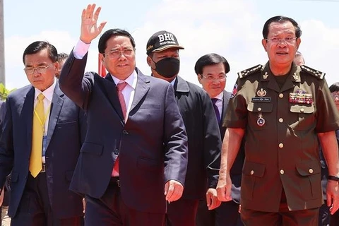 На праздновании присутствовали премьер-министр Фам Минь Тьинь и премьер-министр Камбоджи Самдек Течо Хун Сен. (Фото: ВИА)