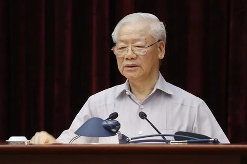 Генеральный секретарь ЦК КПВ Нгуен Фу Чонг выступает с руководящей речью на конференции. (Фото: ВИА)