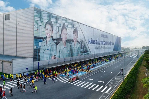 Ранее в этом году Samsung инвестировала дополнительно 920 миллионов долларов в электромеханический завод в Тхайнгуен. (Фото: ВИА)