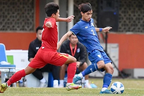 10 августа Вьетнам обыграл Таиланд со счетом 2:0 в полуфинале молодежного чемпионата Федерации футбола АСЕАН (AFF) U16 2022. (Фото: ВИА) 