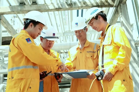 Инженеры PetroVietnam прилагают все усилия, чтобы выполнить поставленную задачу. (Фото: PetroVietnam)