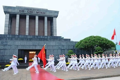 Мавзолей Хо Ши Мина принял 73.215 посетителей по случаю празднования Дня национальной независимости Вьетнама. (Фото: ВИА) 