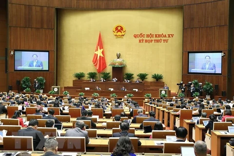 На заседании 4-ой сессии Национального собрания 15-го созыва. (Фото: ВИА)