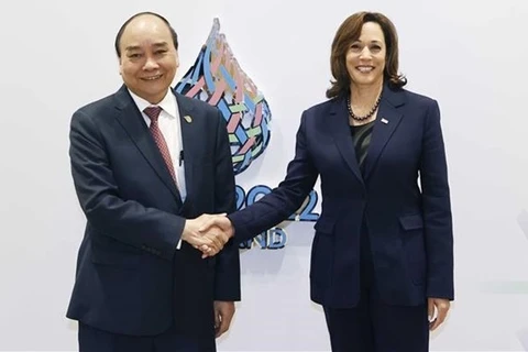 Президент Вьетнама Нгуен Суан Фук (слева) и вице-президент США Камала Харрис (Фото: ВИА) 