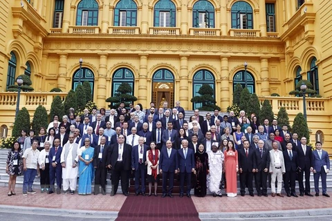 Президент Вьетнама Нгуен Суан Фук и делегация приняли участие в 22-й ассамблеи Всемирного совета мира. (Фото: ВИА)