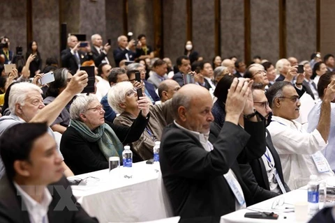 24 ноября 22-я ассамблея Всемирного совета мира (ВСМ) избрала новый исполнительный комитет в составе 40 членов. (Фото: ВИА) 