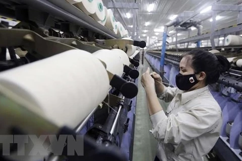 Производство пряжи в текстильной компании Ханам (Ha Nam Textile Co., Ltd). (Фото ВИА)