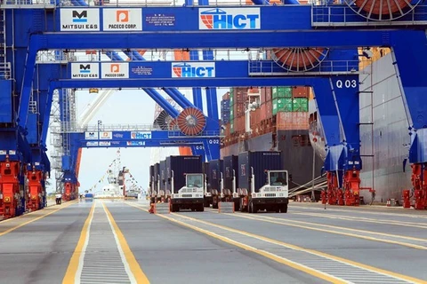 Экспорт товаров через порт Хайфон. (Фото: ВИА)