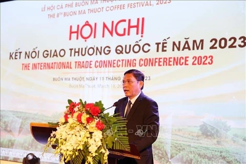 На конференции выступил постоянный заместитель председателя Народного комитета провинции Даклак г-н Нгуен Туан Ха. (Фото: Туан Ань/ВИА)