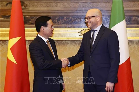 Президент Во Ван Тхыонг встречается со спикером Палаты представителей Италии Лоренцо Фонтаной. (Фото: ВИА)