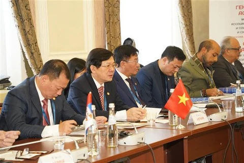 Делегация Вьетнама принимает участие в сессии Генеральной ассамблеи МАЭСССИ, организованной в России. (Фото: ВИА)