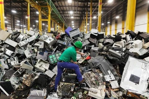 Переработка электронных отходов - важнейшая задача (Фото: National Geographic)