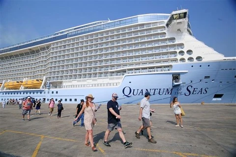 Пассажиры круизного лайнера Quantum of the Seas. (Источник: ВИА)