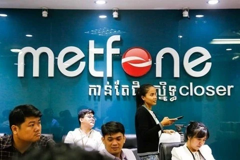Камбоджийская телекоммуникационная компания Metfone, дочерняя компания вьетнамского оператора мобильной связи Viettel Group. Сектор телекоммуникаций был среди ведущих секторов для иностранных инвестиций Вьетнама. (Фото: phnompenhpost.com)